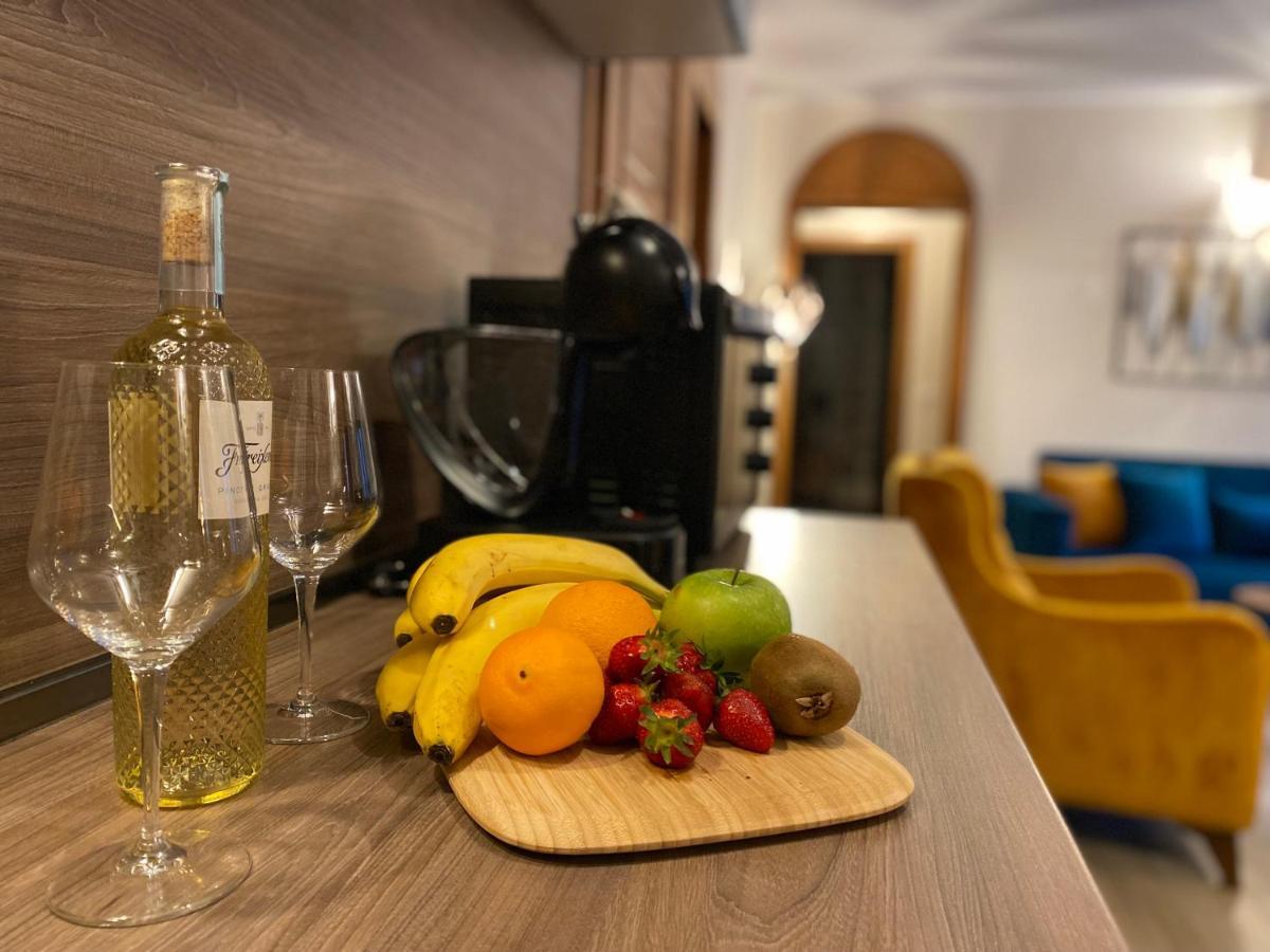 Apartment Caserma Kotor Buitenkant foto
