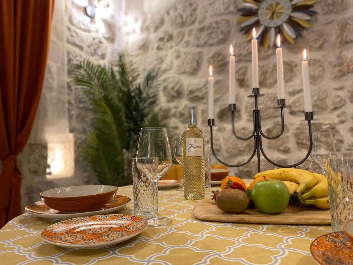 Apartment Caserma Kotor Buitenkant foto